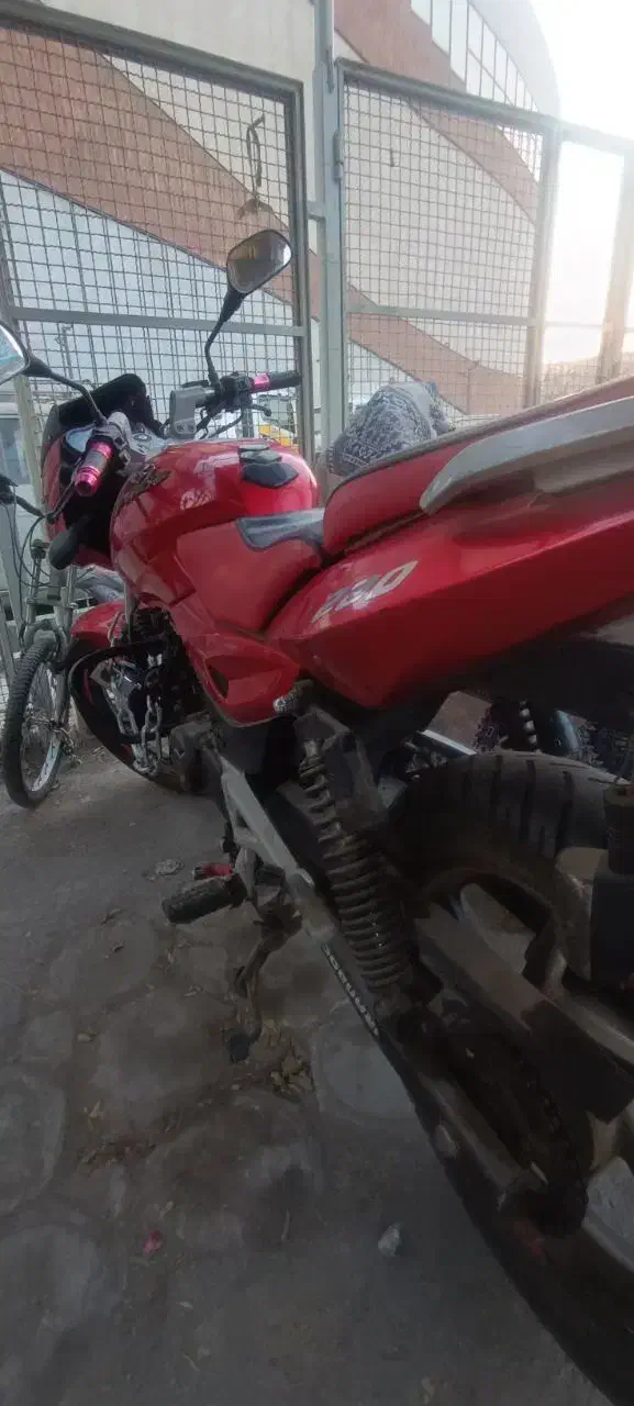 موتور پالس ۲۲۰ مدل ۹۱|موتورسیکلت|اسلام‌شهر, باغ فیض|دیوار