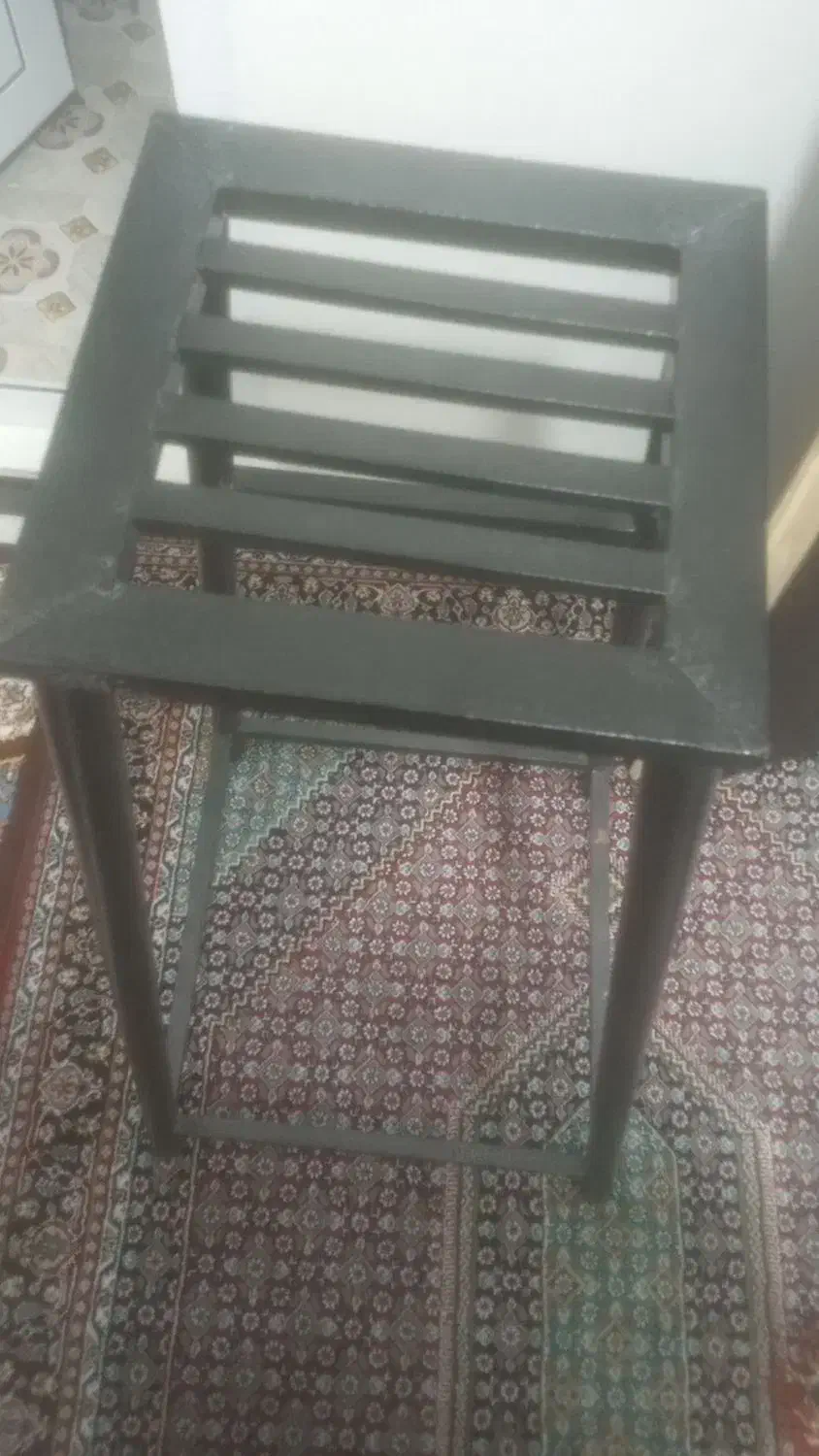 چهار پایه|صندلی و نیمکت|سنندج, |دیوار