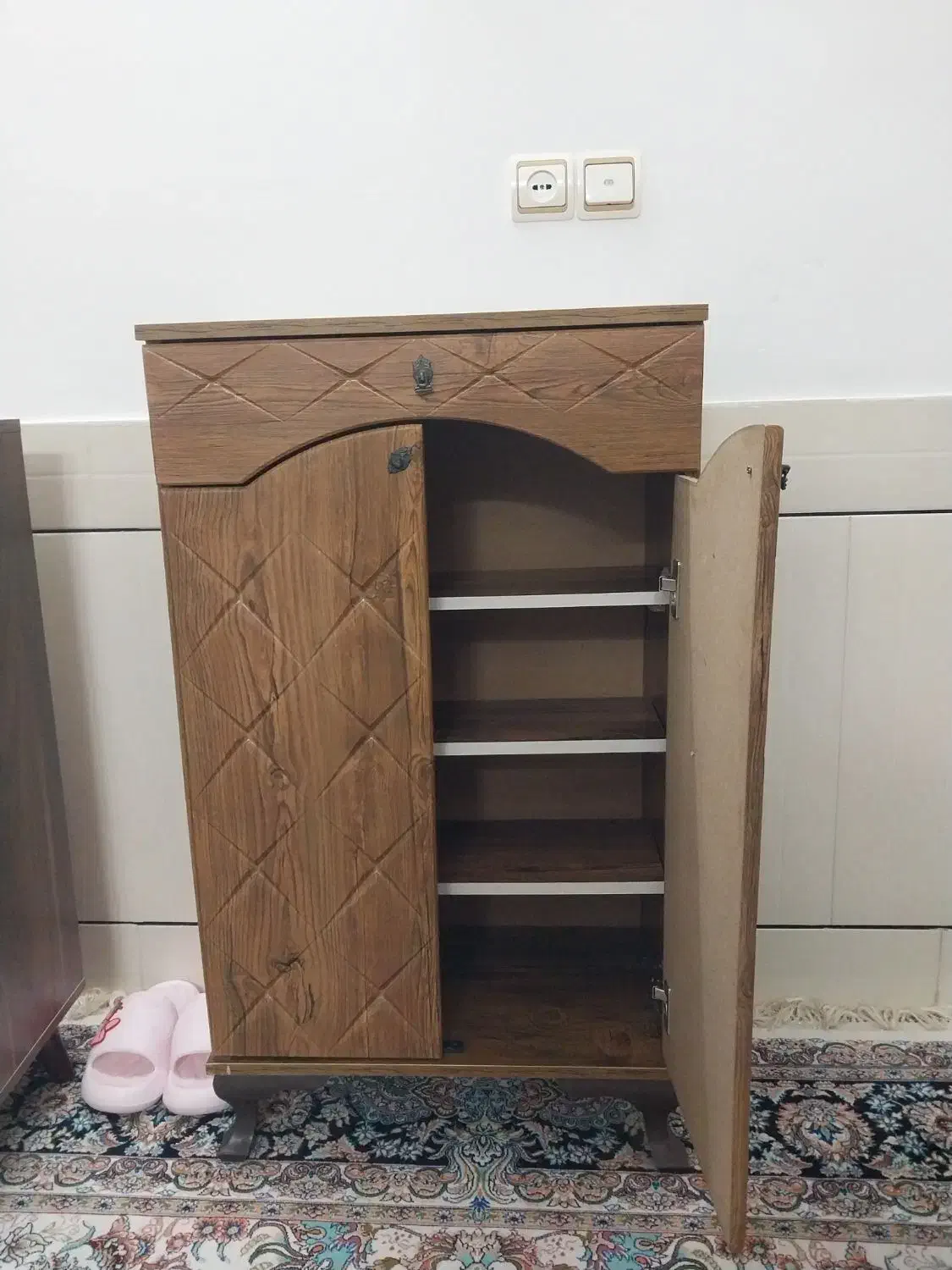 فروش جا کفشی سالم در حد نو|جاکفشی، کمد، دراور|کاشان, فاز ۲ ناجی آباد|دیوار