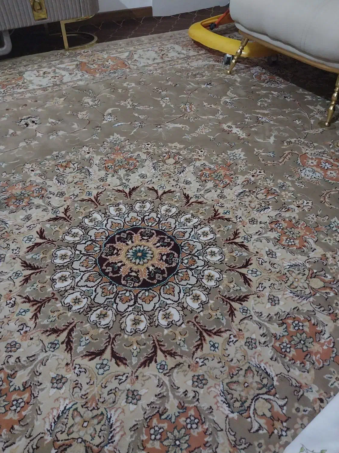 یک جفت فرش کرم رنگ|فرش|یزد, |دیوار