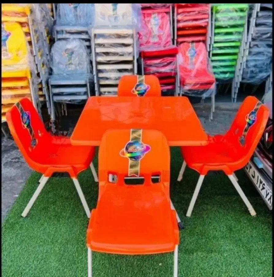 میز و صندلی غذاخوری پلاستیکی تاشو/ طرح آفتاب کد68|میز و صندلی غذاخوری|اسلام‌شهر, زرافشان|دیوار