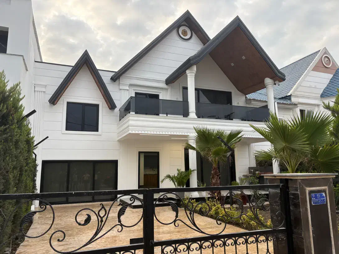 ویلا نما انگلیسی دوبلکس استخردار شهرکی در سرخرود|فروش خانه و ویلا|سرخرود, |دیوار