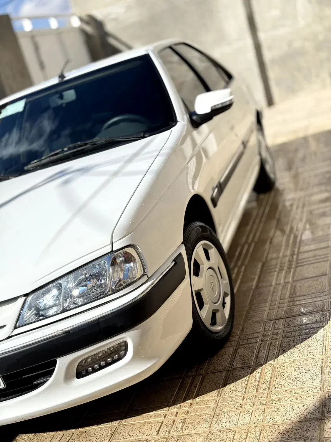 پارس تیوفایو ۴۰۲ بدون رنگ|خودرو سواری و وانت|ایوان, |دیوار