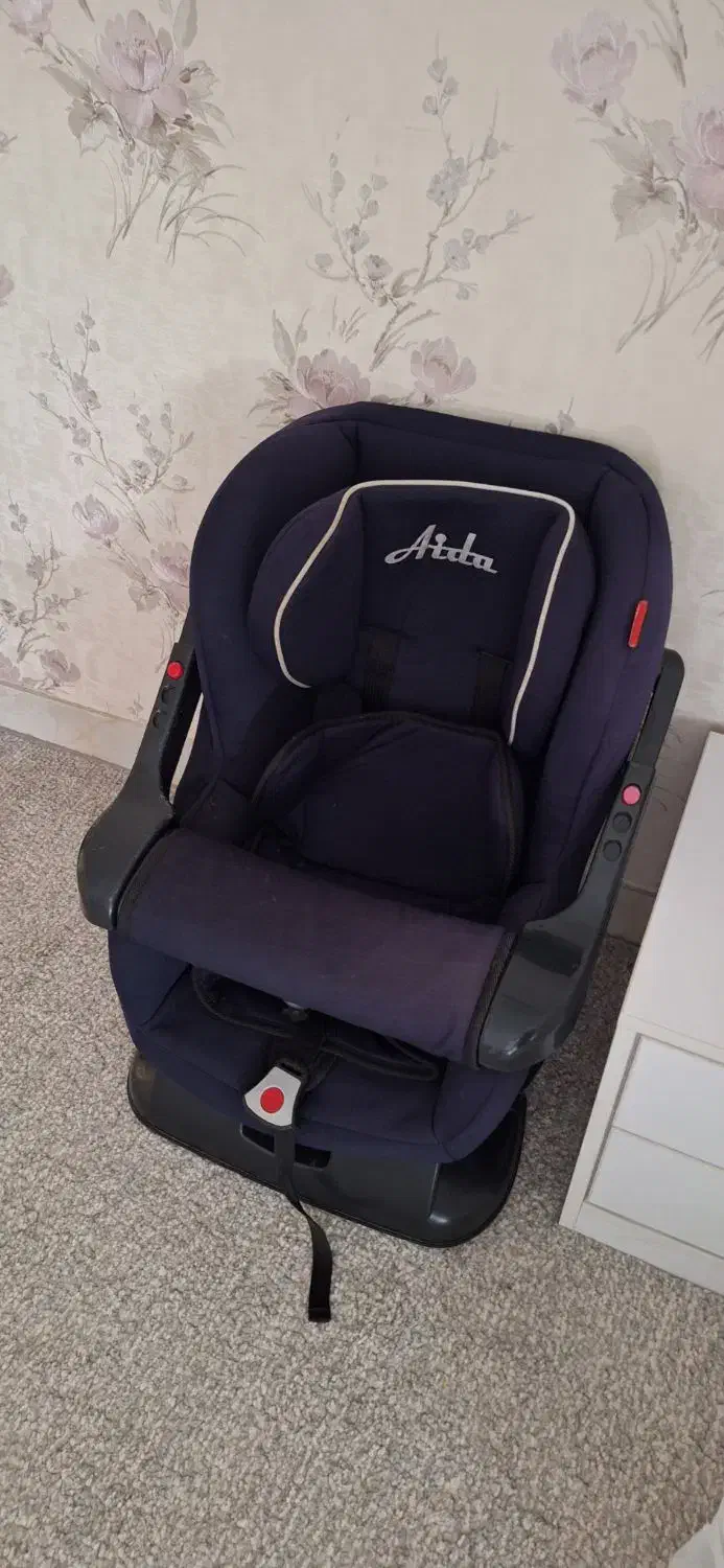 صندلی کودک سالم|تخت و صندلی بچه|گرگان, |دیوار