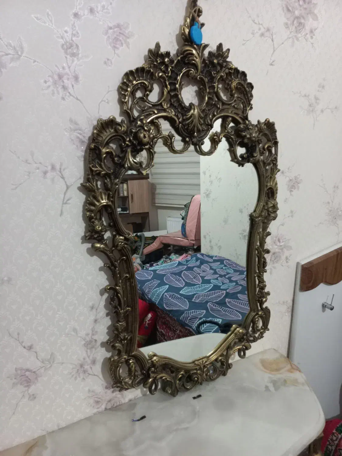 ایینه وشمعدان برنز|آینه|بروجرد, |دیوار