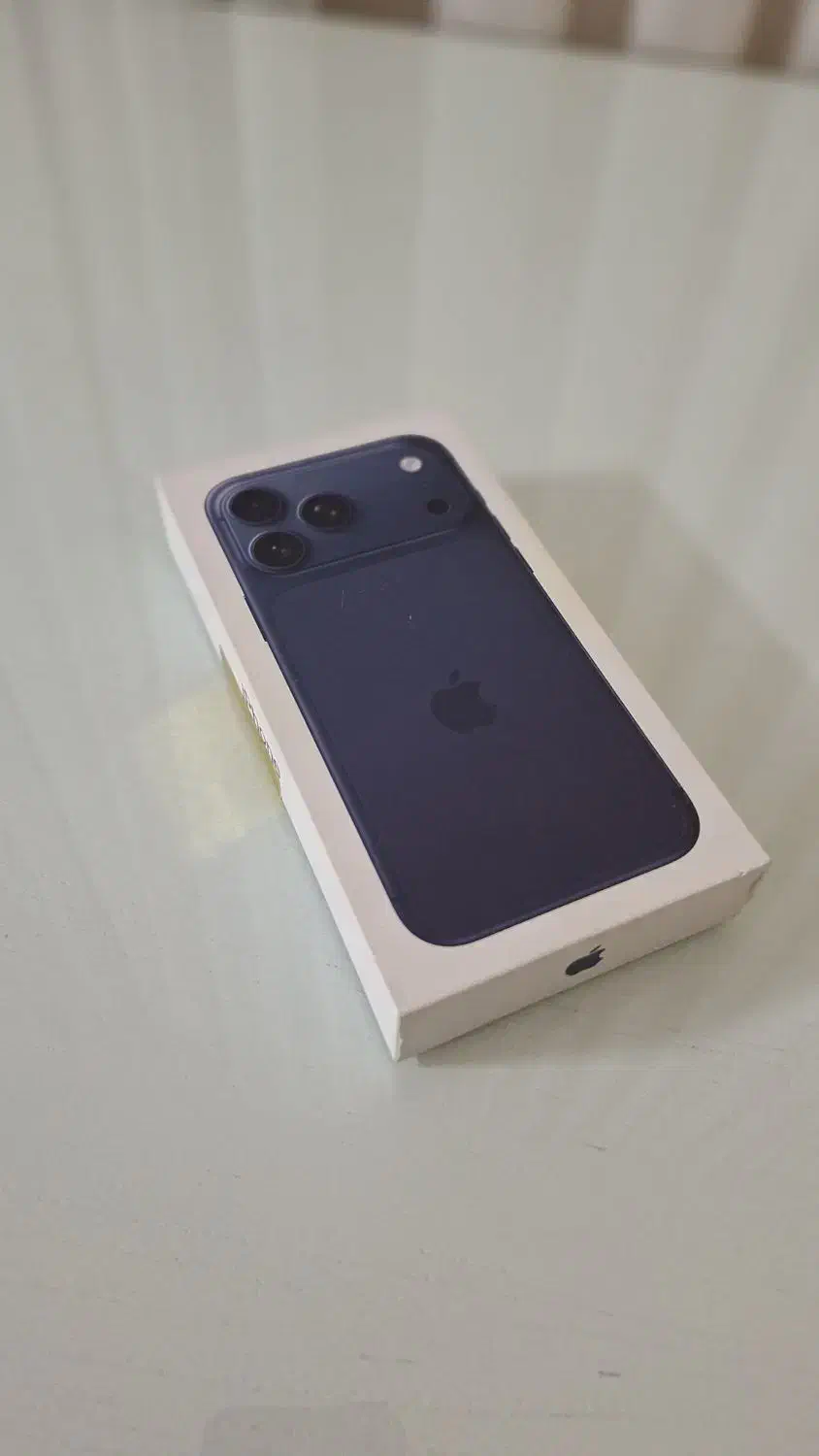 آیفون ۱۷ پرومکس ۲۵۶ آبی تیره نات اکتیو zaa ریجستر|موبایل|مشهد, هفت تیر (حافظ)|دیوار