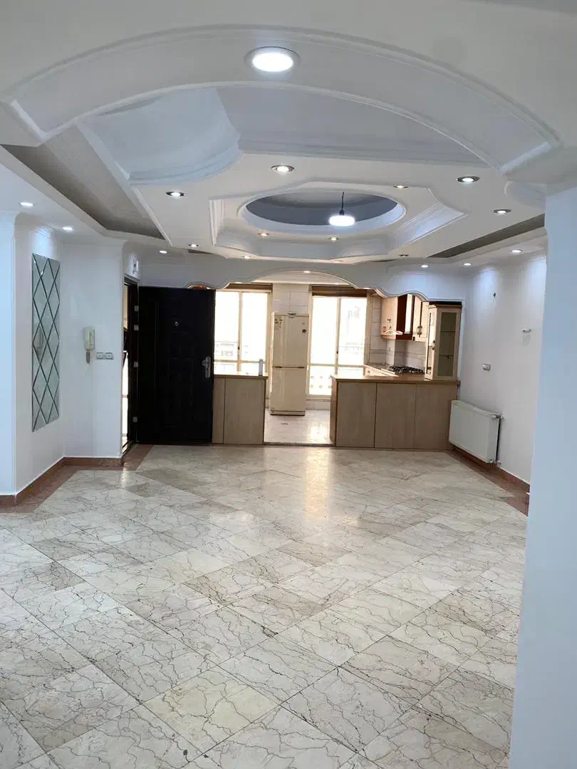 ۶۰ متر با پارکینگ انتهای اشرفی پونک  حتی مجرد