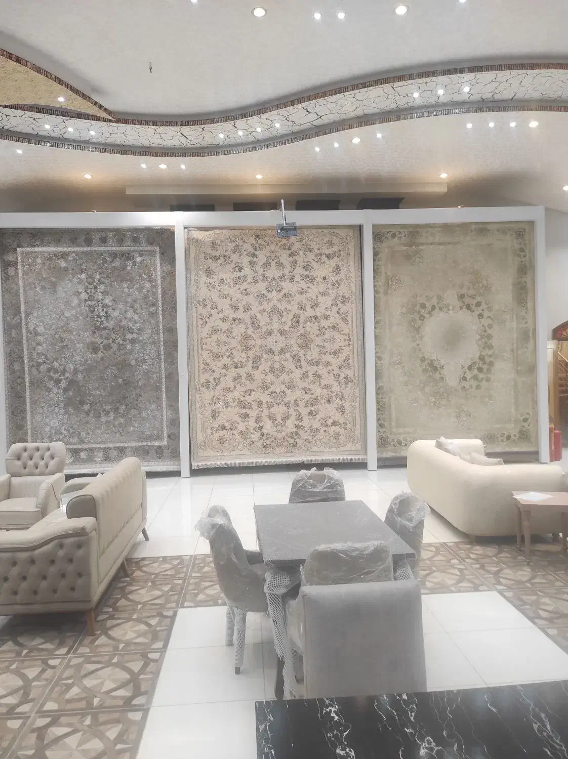 فرش ۱۲۰۰ شانه ۶ متری با چک صیادی|فرش|شاهینشهر, دهخدا|دیوار