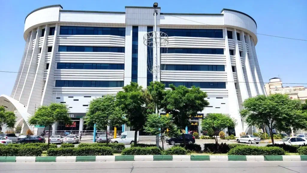 نیروی خدمات جهت کار در دفتر اداری|استخدام سرایداری و نظافت|قزوین, |دیوار