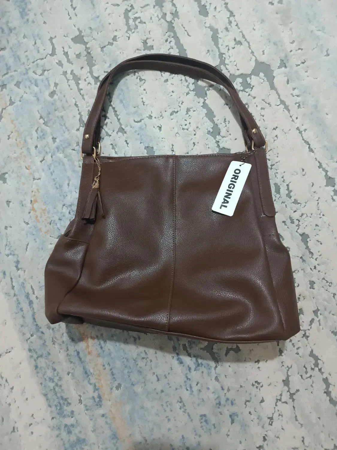 کیف دانشجویی|کیف، کفش، کمربند|نیشابور, خیام|دیوار