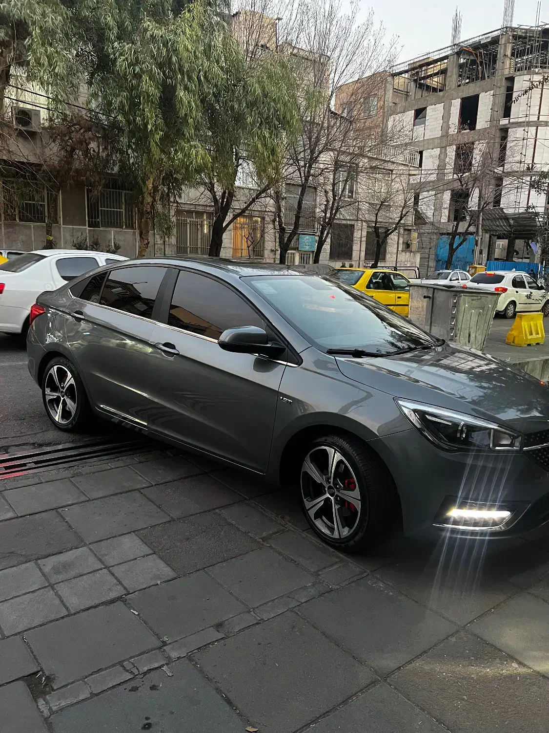 اریزو 5|خودرو سواری و وانت|تهران, میرداماد|دیوار