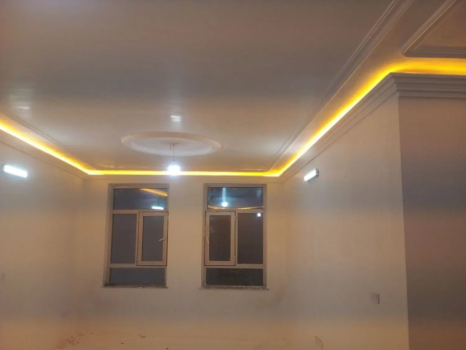 گچکاری‌وگچ‌بری‌دقیق‌اوستا‌رحمان‌سراب|خدمات پیشه و مهارت|سراب, |دیوار