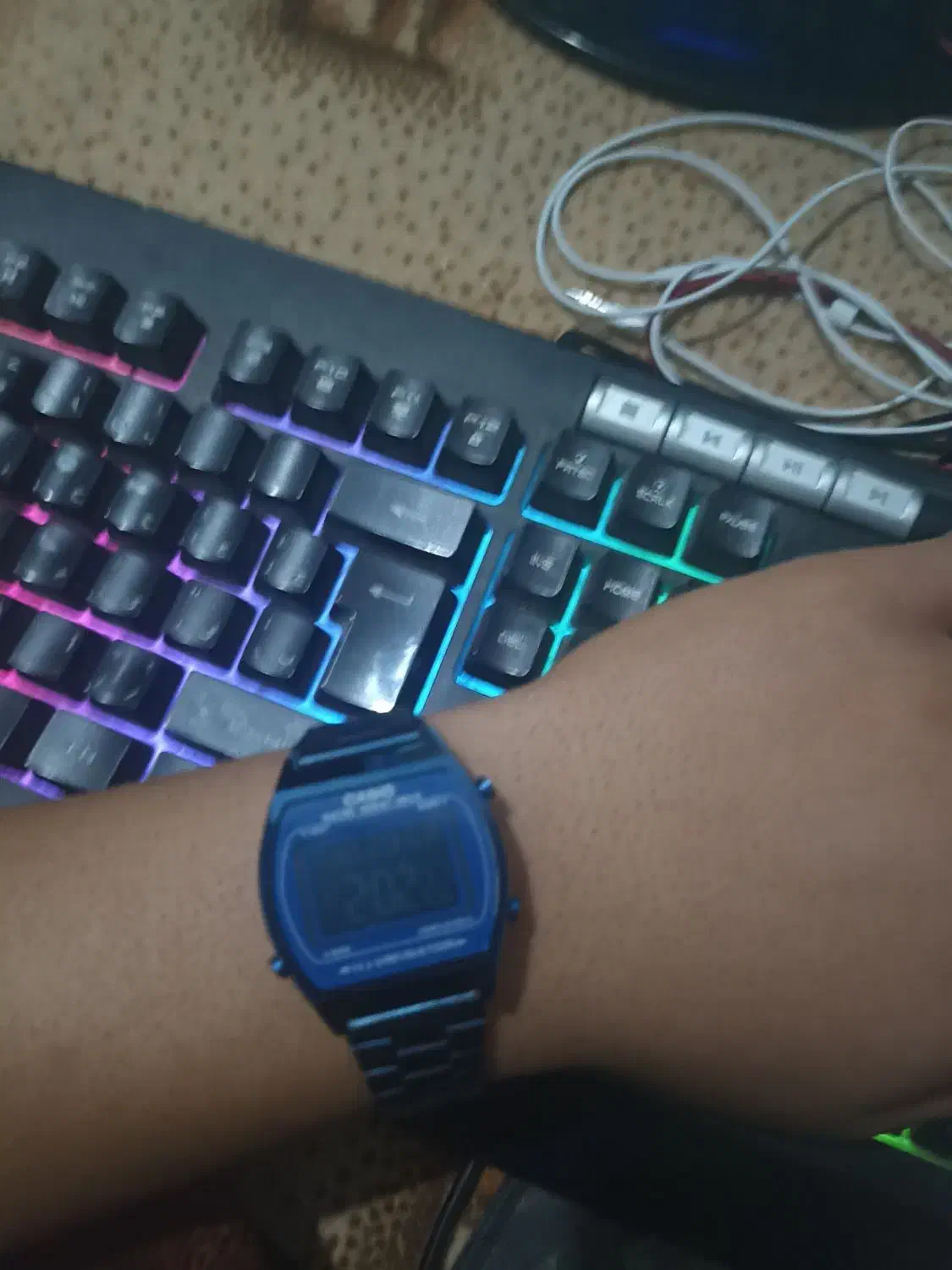 ساعت casio ۲ باز استفاده شده صفر ۱ تومن|ساعت|آبپخش, |دیوار