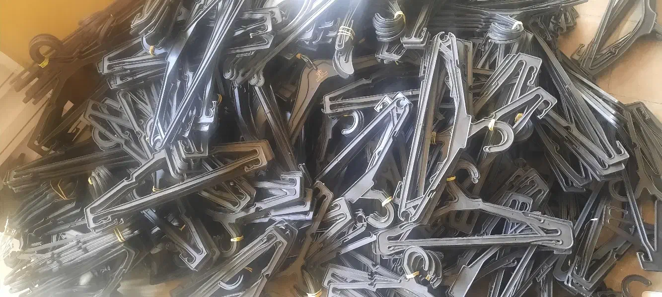 چوب لباسی|فروشگاه و مغازه|بروجرد, |دیوار