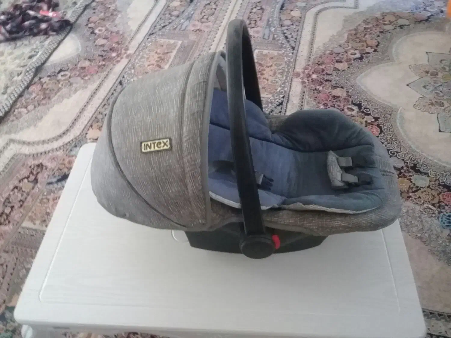 کریر|کالسکه و لوازم جانبی|گلپایگان, |دیوار