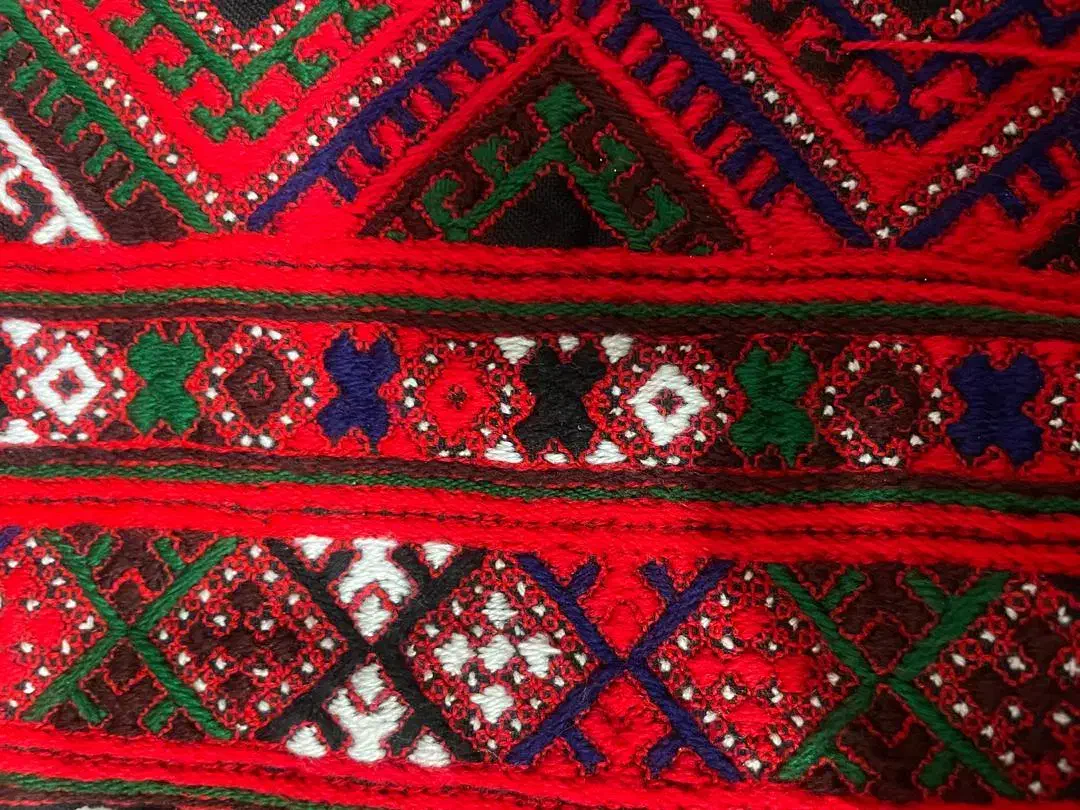 موسوم|لباس|فاضل آباد, |دیوار