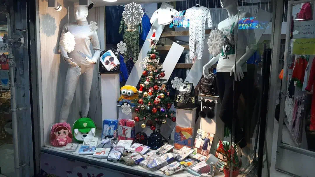 دکور پوشاک ام دی اف حدود ۵۰ متر|فروشگاه و مغازه|تهران, هروی|دیوار