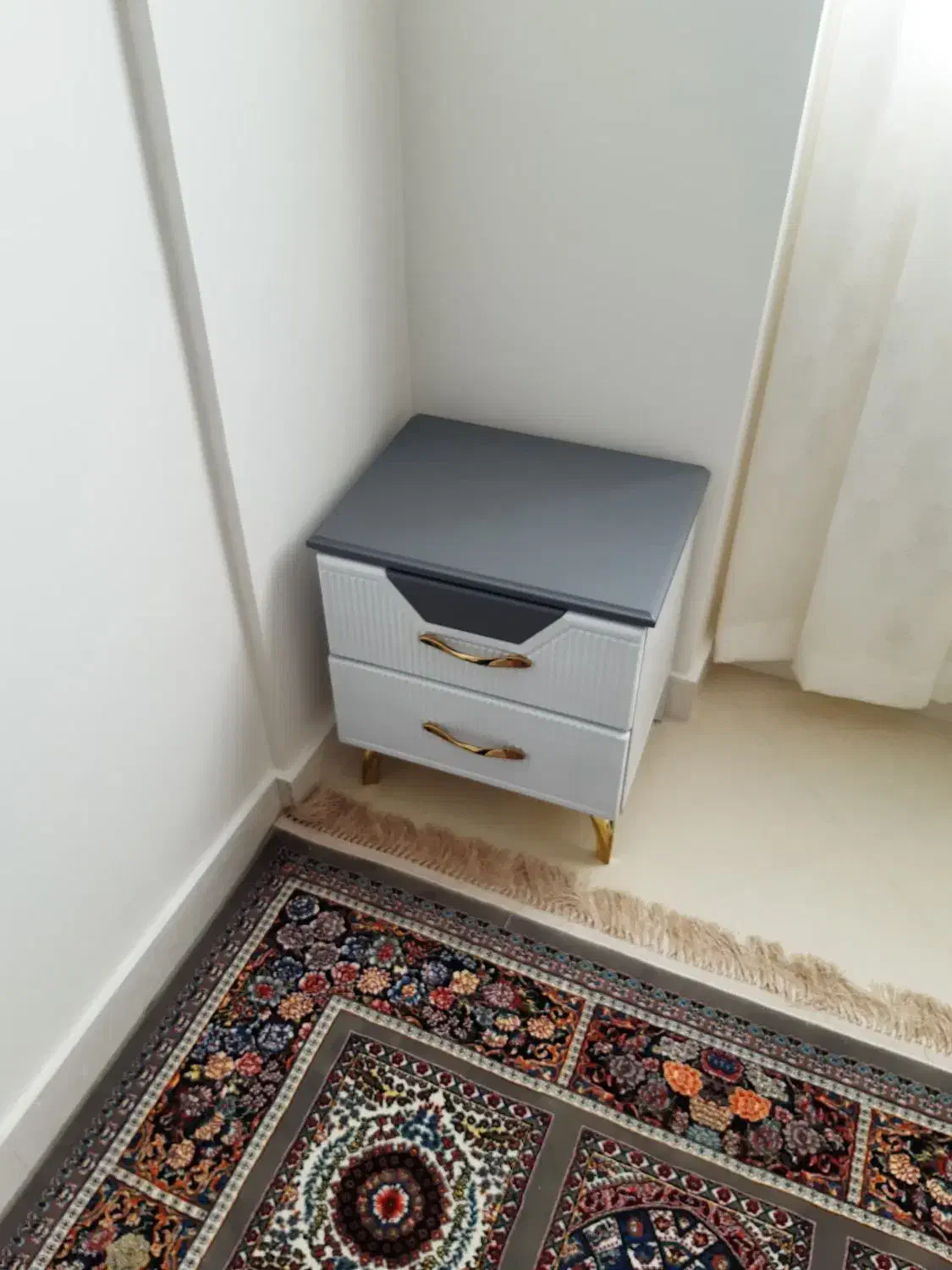 تخت دو نفر طوسی سفید|تخت و سرویس خواب|دماوند, دماوند|دیوار