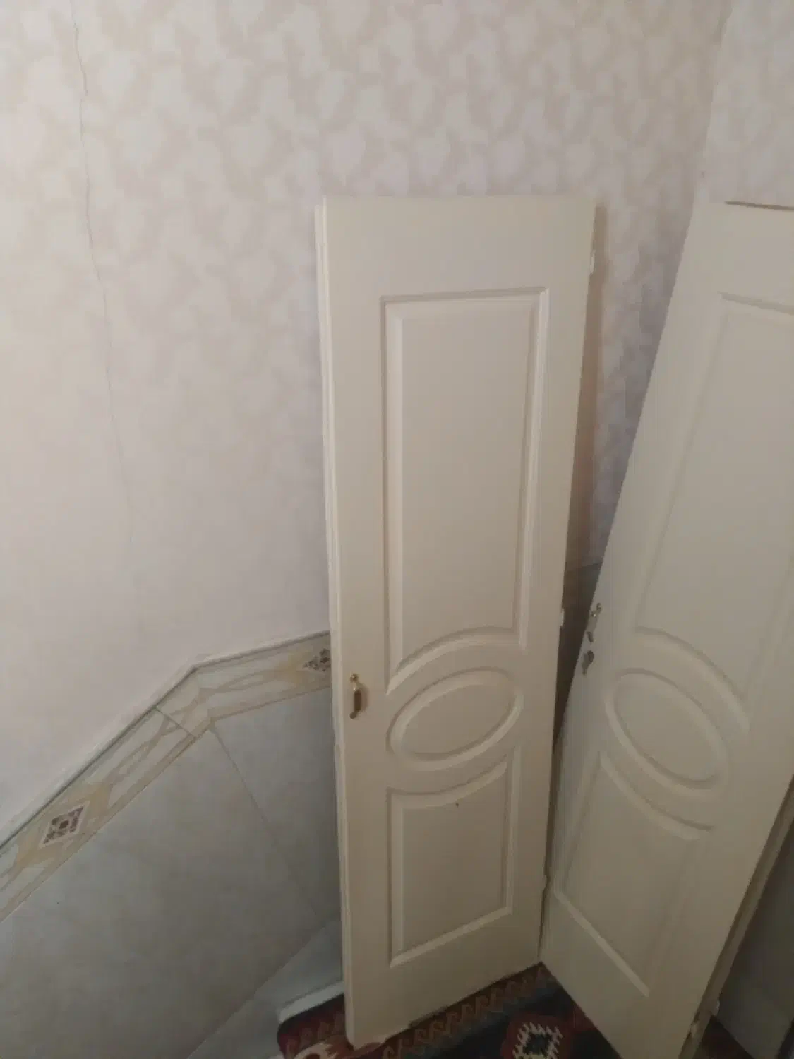 درب کمد دیواری چوبی|جاکفشی، کمد، دراور|قم, زند آباد|دیوار