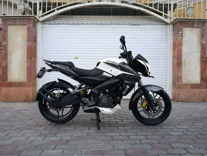 ns200|موتورسیکلت|گنبد کاووس, |دیوار