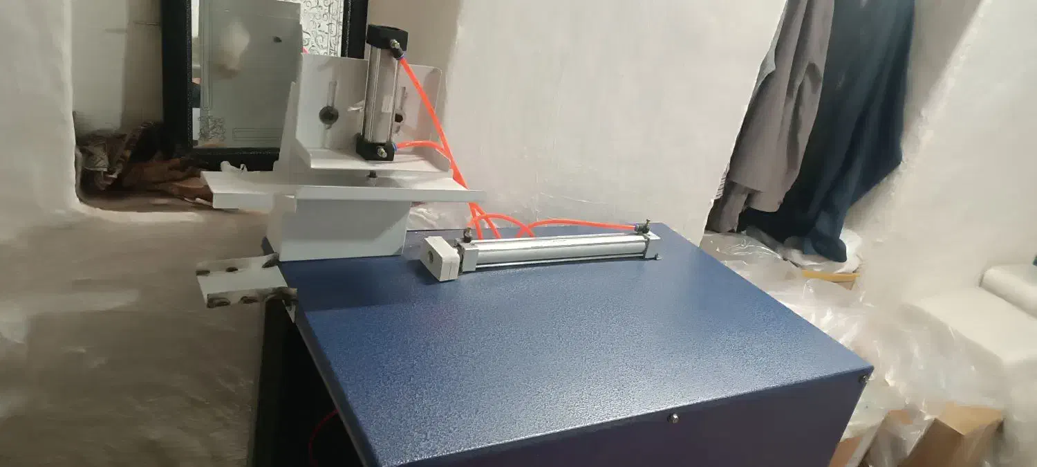 دستگاه پرکن دستمال کاغذی در حد نو(۴ ماه کارکرد)|ماشینآلات صنعتی|قوچان, |دیوار