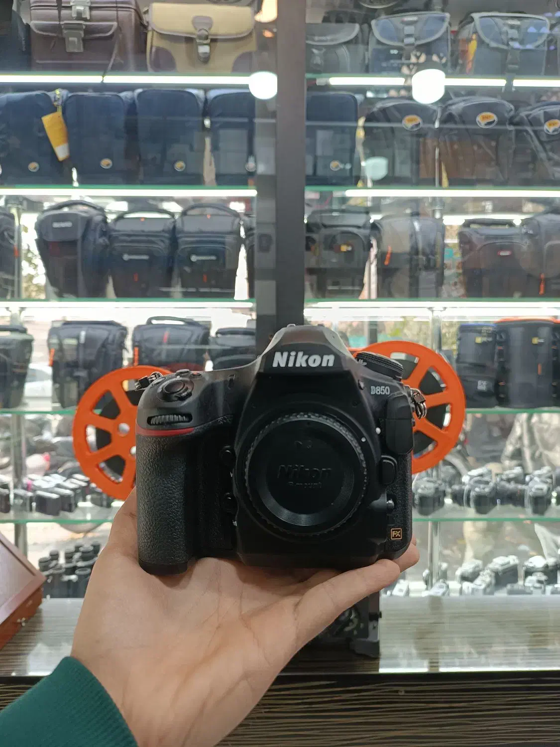 Nikon 850 body|دوربین عکاسی و فیلم‌برداری|تهران, پامنار|دیوار