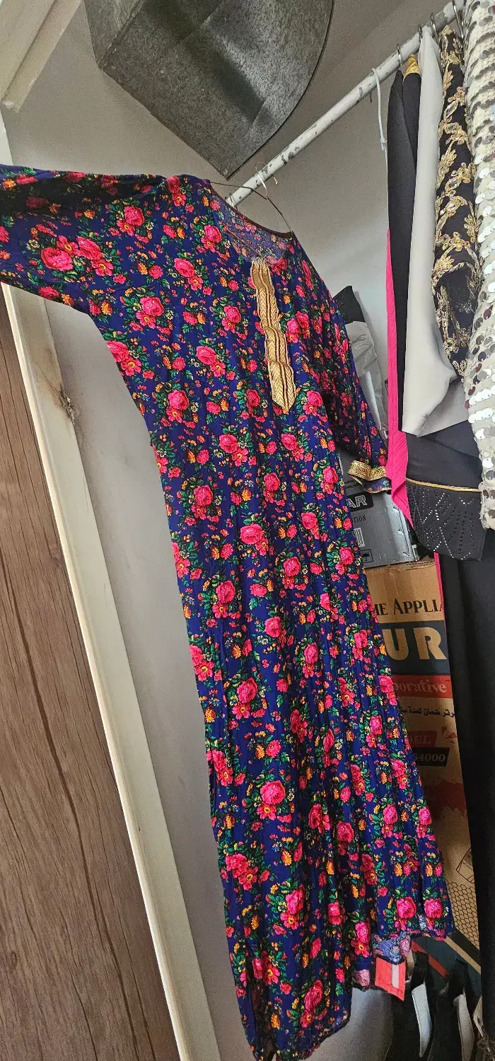 لباس|لباس|شیراز, امام حسین|دیوار