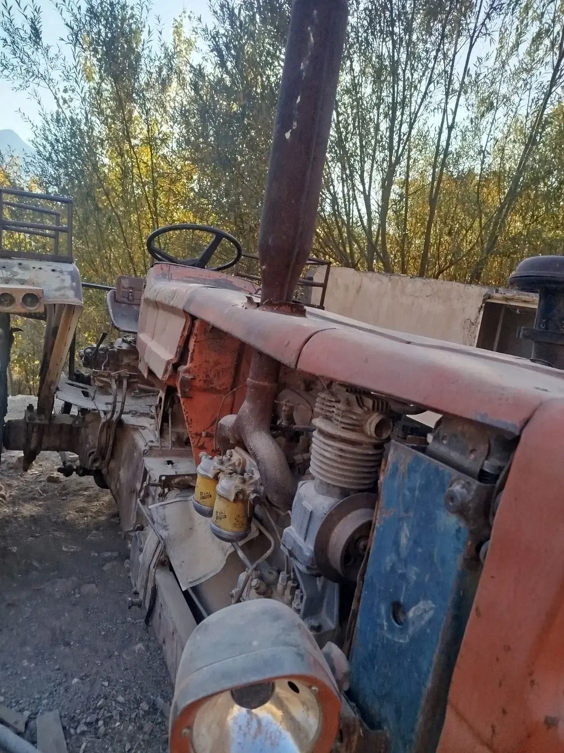 تراکتور رومانی با تریلی و گاواهن|خودرو سنگین|بیرانوند, |دیوار