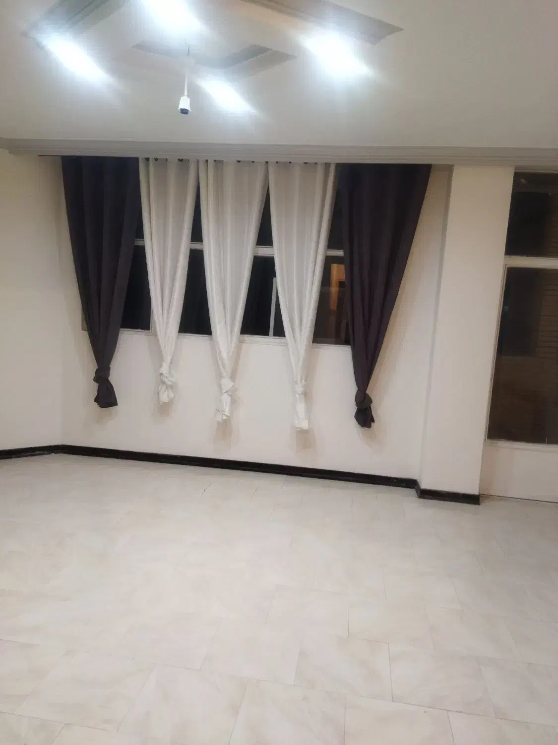 رهن اجاره آپارتمان دوخوابه تخلیه 150با8ملیون اجاره|اجارهٔ آپارتمان|شاهینشهر, خانه کارگر|دیوار