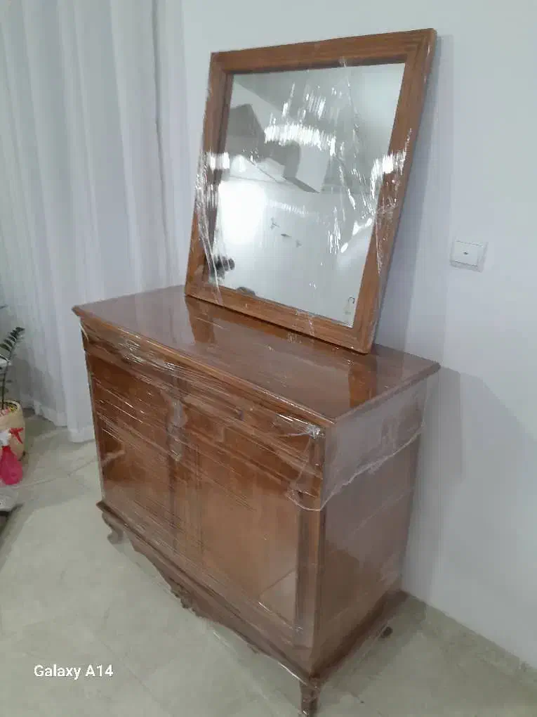 آینه کنسول نو نو با چوب گردو سندبلاست شده|بوفه، ویترین، کنسول|مریوان, |دیوار