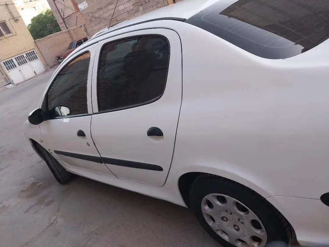 سلام پژو۲۰۶sdبدون رنگ سالم مرتب|خودرو سواری و وانت|کرمان, |دیوار
