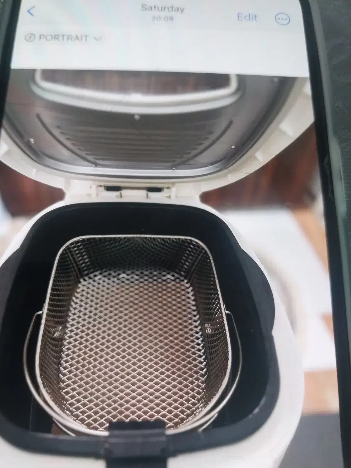 سرخ کن باروغن|ظروف پخت‌وپز|سنگر, |دیوار