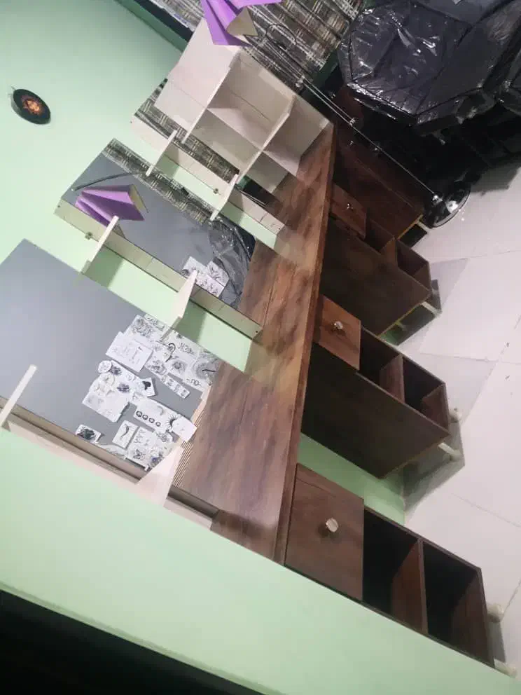 فروش دکور آرایشگاه|آرایشگاه و سالن‌های زیبایی|زرقان, |دیوار