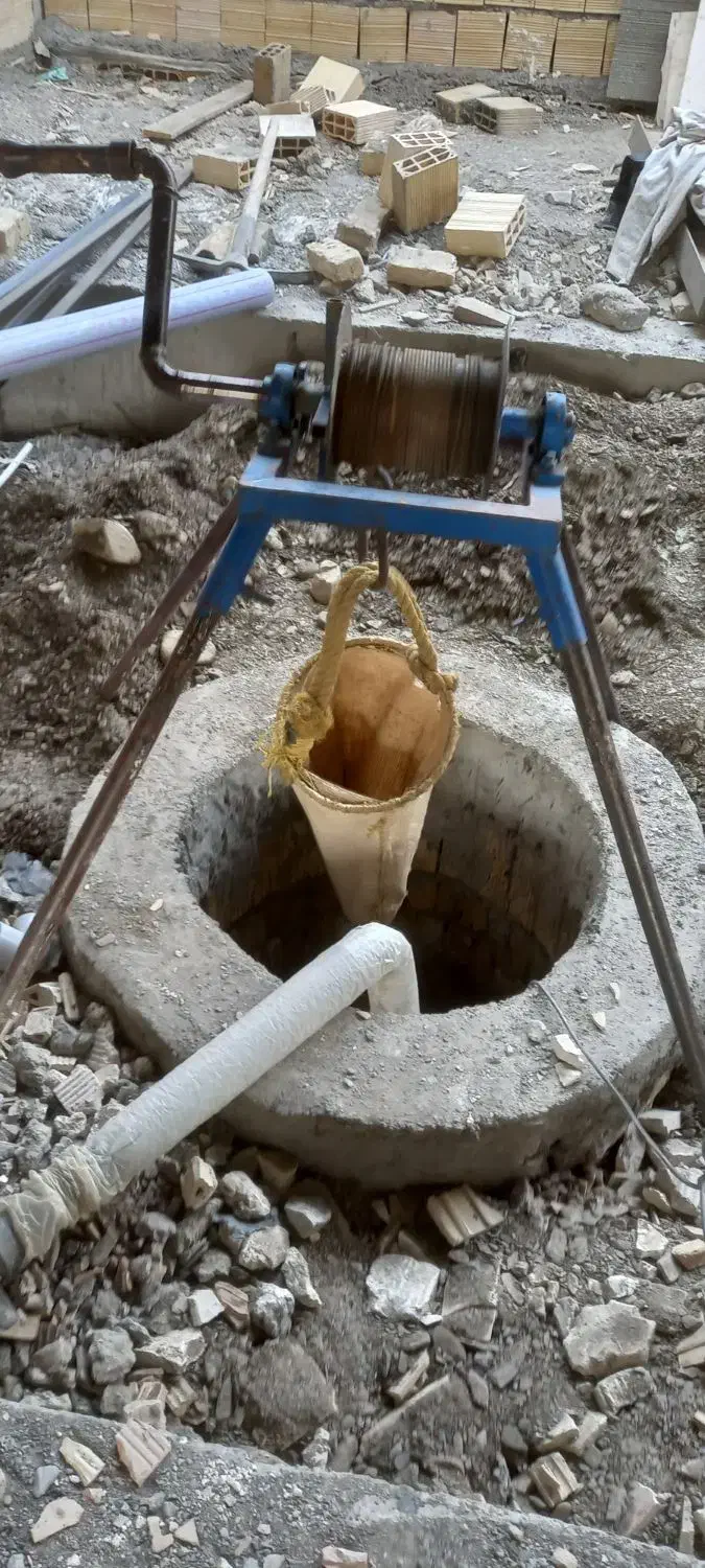 چاه کن مقنی ولایروبی چاه فاضلاب ومغنی چاه آب|خدمات پیشه و مهارت|مشهد, رده|دیوار