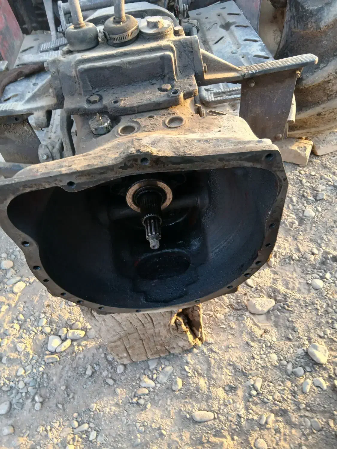 گیربکس تراکتور وجلوبند|ماشین‌آلات صنعتی|رباط‌کریم, رباط‌کریم|دیوار