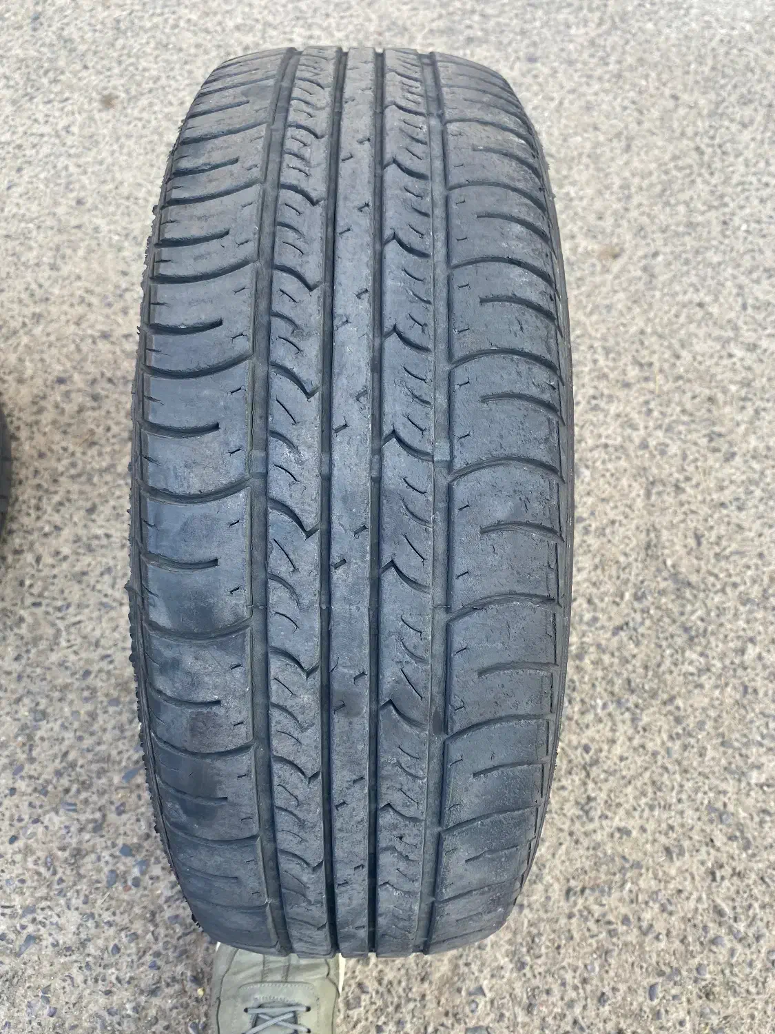 یک جفت لاستیک|قطعات یدکی و لوازم جانبی|قم, پردیسان|دیوار