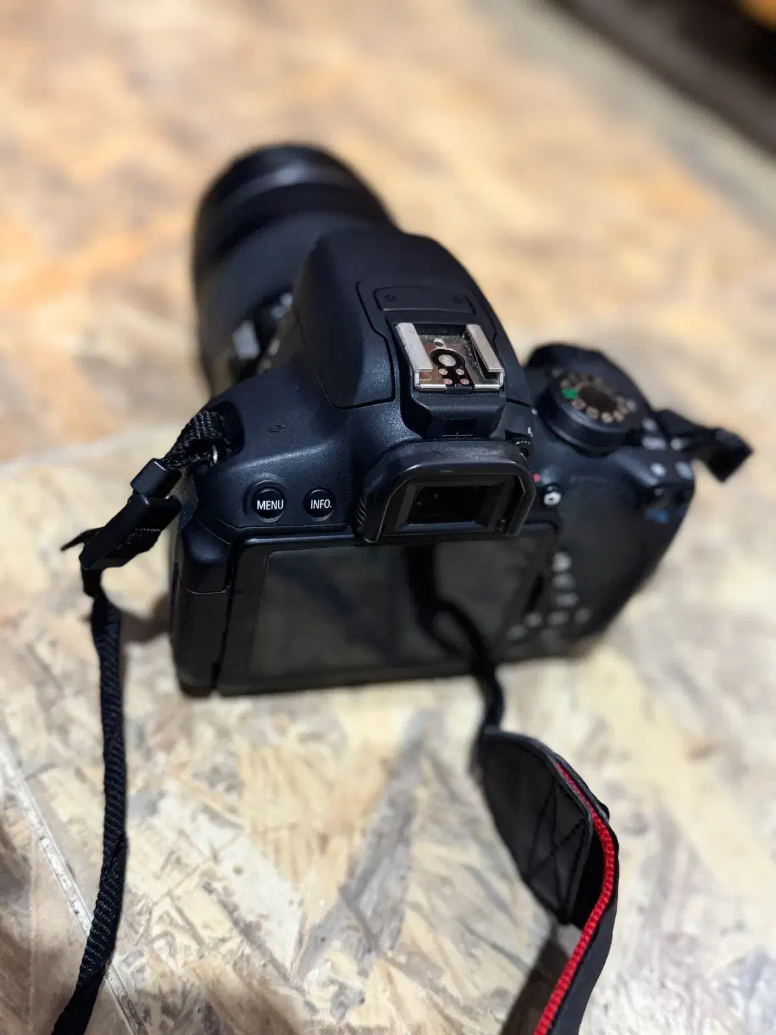 دوربین کانن ۷۰۰d با لنز ۱۸/۱۳۵ با قیمت مناسب|دوربین عکاسی و فیلم‌برداری|رشت, شهرک پردیسان|دیوار