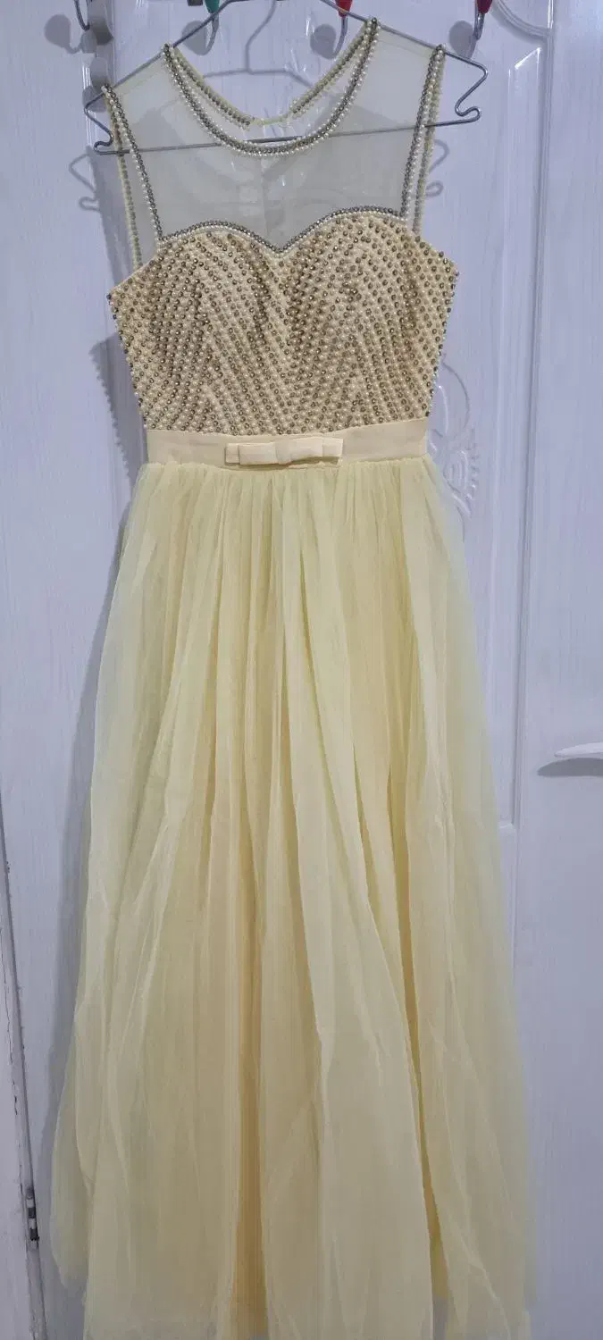 لباس مجلسی|لباس|قدس, شهر‌قدس|دیوار