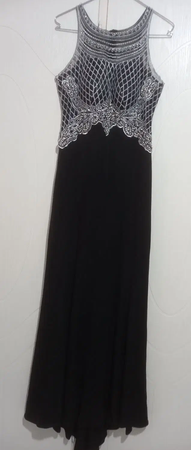 پیراهن مجلسی|لباس|ری, دیلمان|دیوار