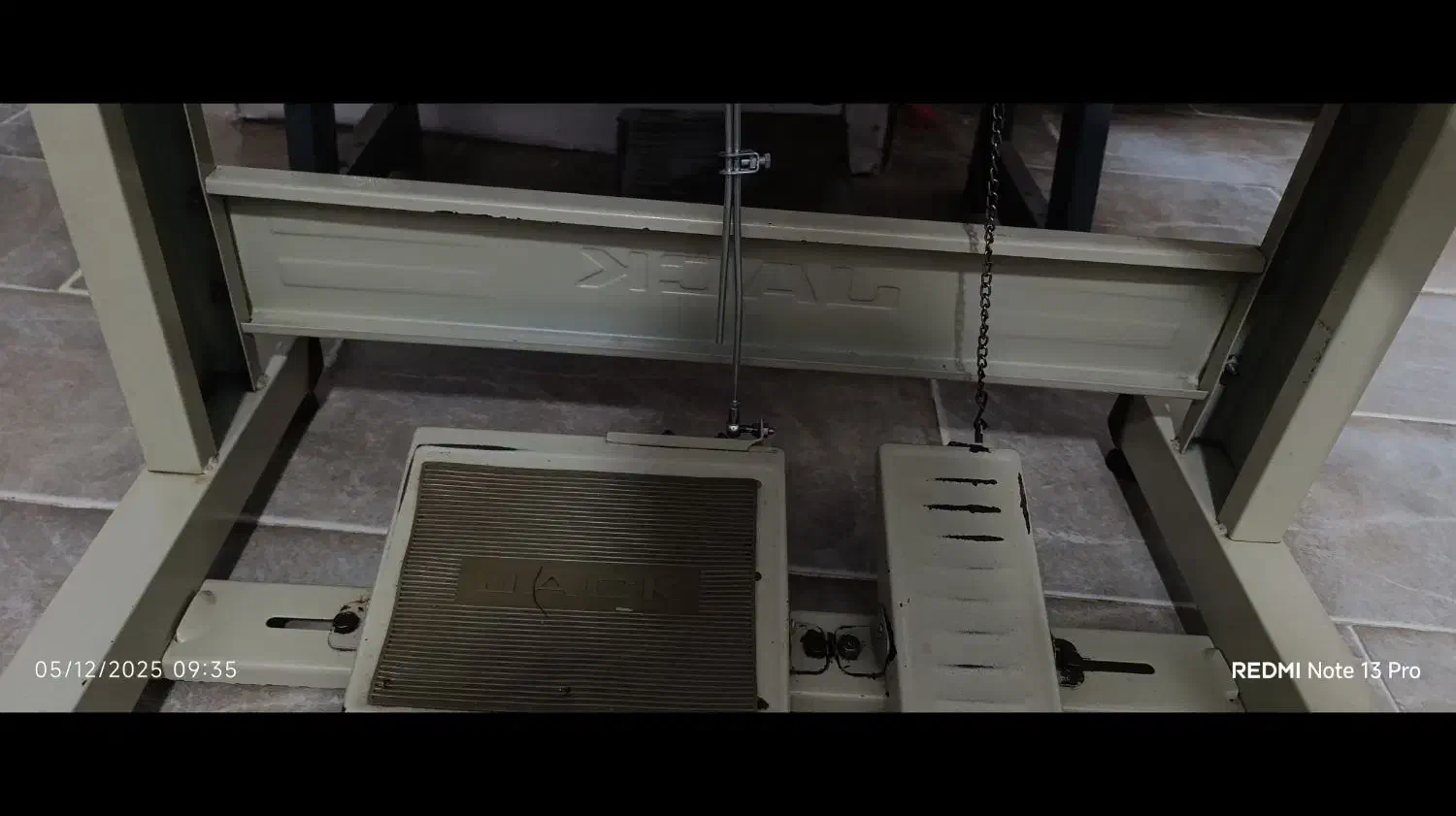 چرخ سردوز و راسته دوز|چرخ خیاطی و ریسندگی|میناب, |دیوار