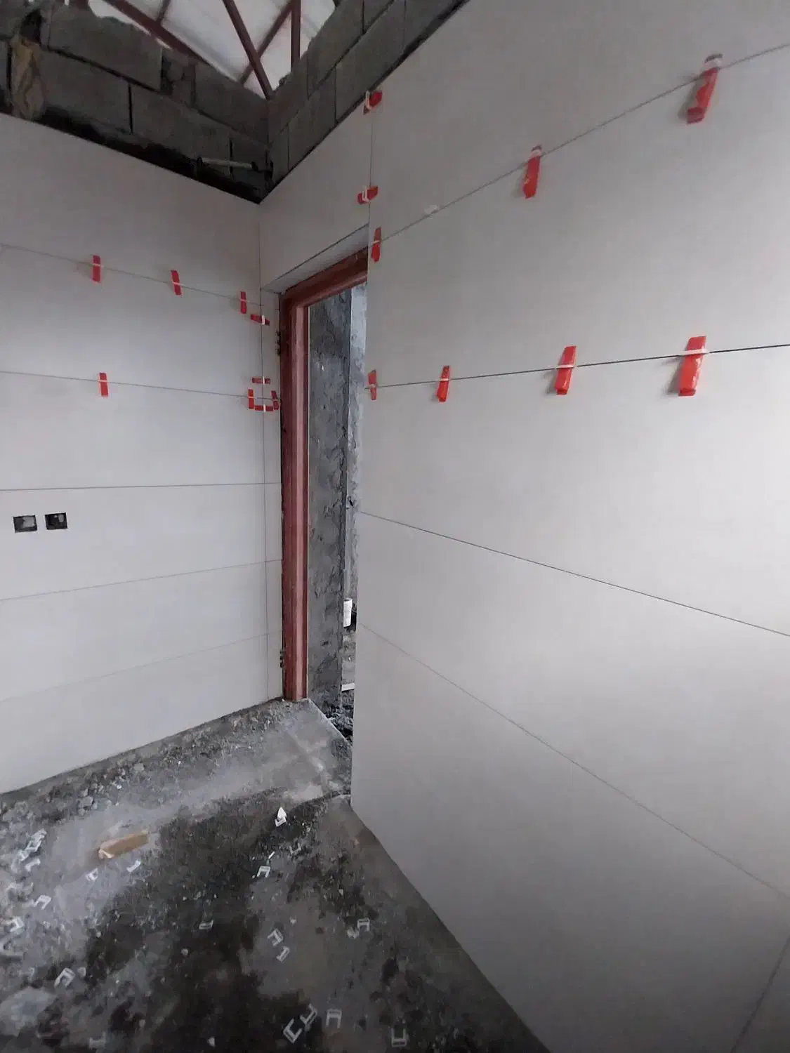 درخواست کارگر کاشی کار یا سنگ کار ماهر یا نیمه|استخدام معماری، عمران و ساختمانی|رویان, |دیوار