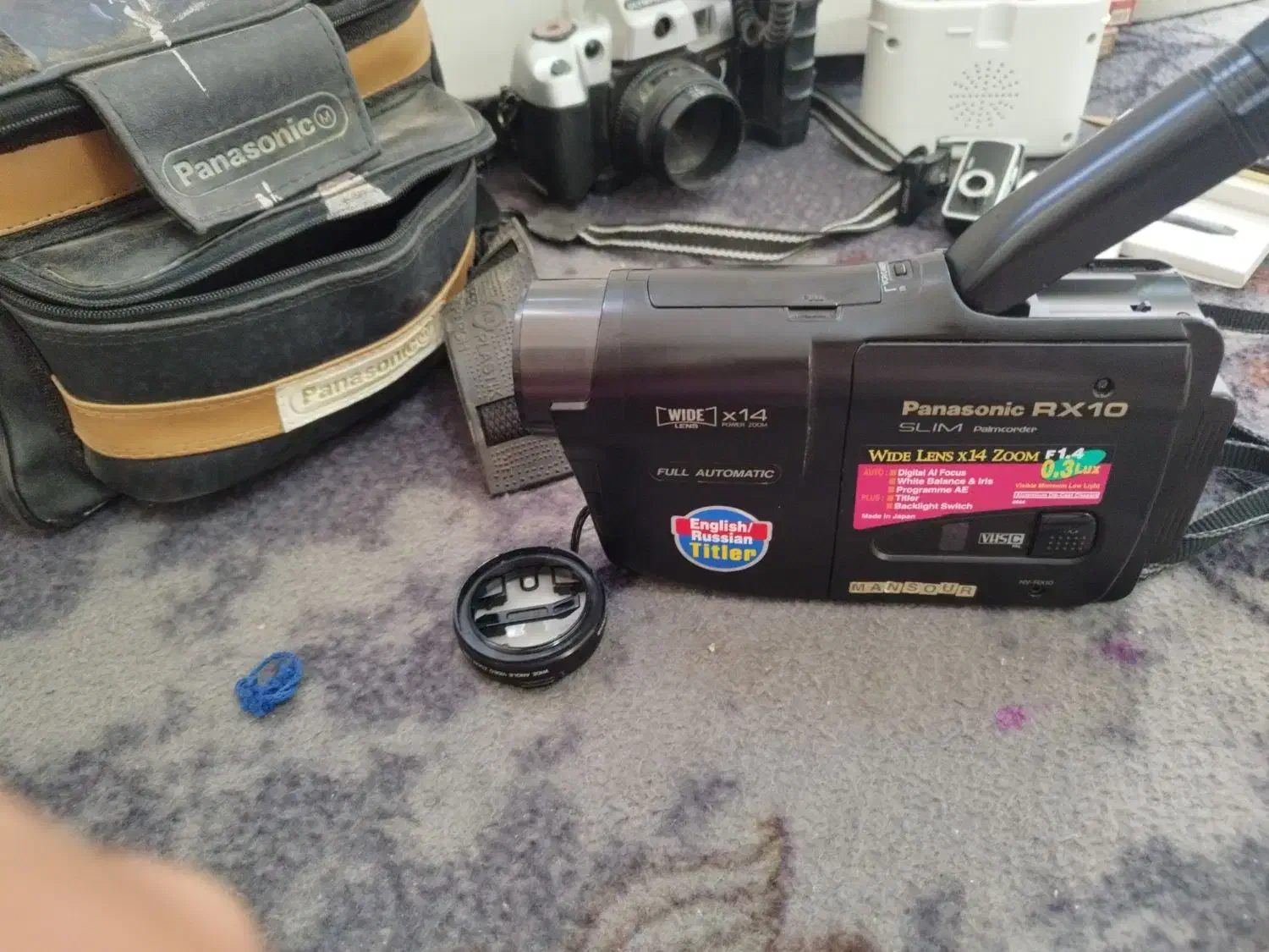 دوربین فیلمبرداری و عکاسی باکیف باتری و شارژر1تومن|دوربین عکاسی و فیلم‌برداری|شیراز, شریف‌آباد|دیوار