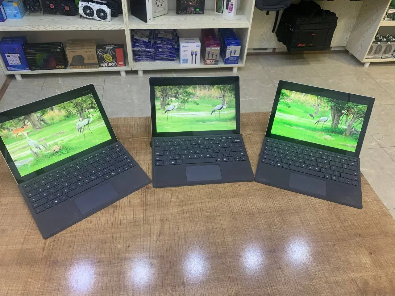 Surface pro|رایانه همراه|فردوس (خراسان), |دیوار