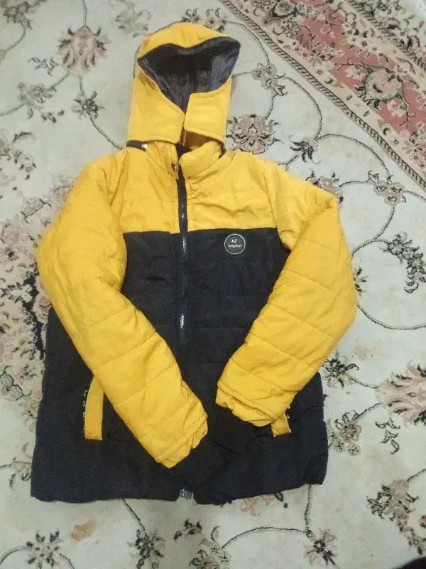 یک عدد کاپشن 2xlمناسب سنین ۱۰تا۱۶سال|لباس|همدان, |دیوار