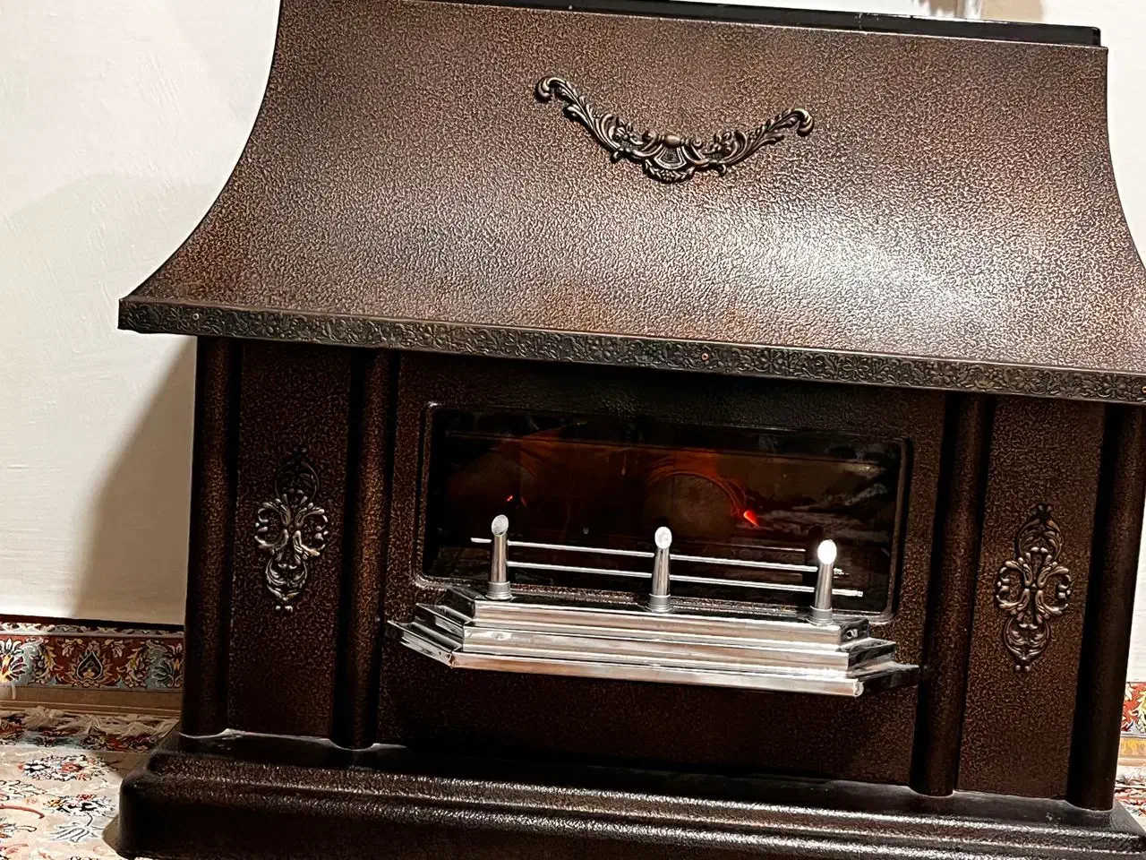 بخاری نو و تمیز|بخاری، هیتر، شومینه|دهدشت, |دیوار