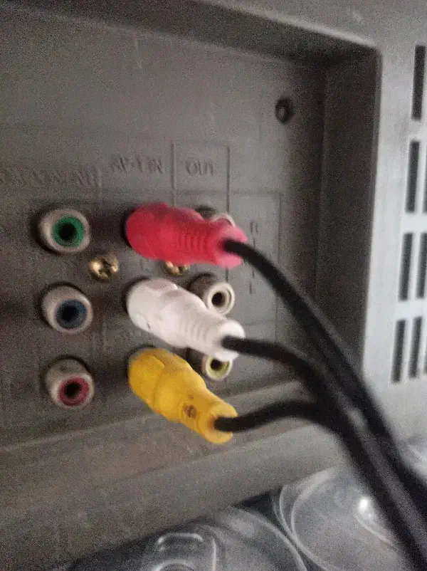 تلوزیون شارپ 21 اینچ|تلویزیون و پروژکتور|تهران, هفت چنار|دیوار