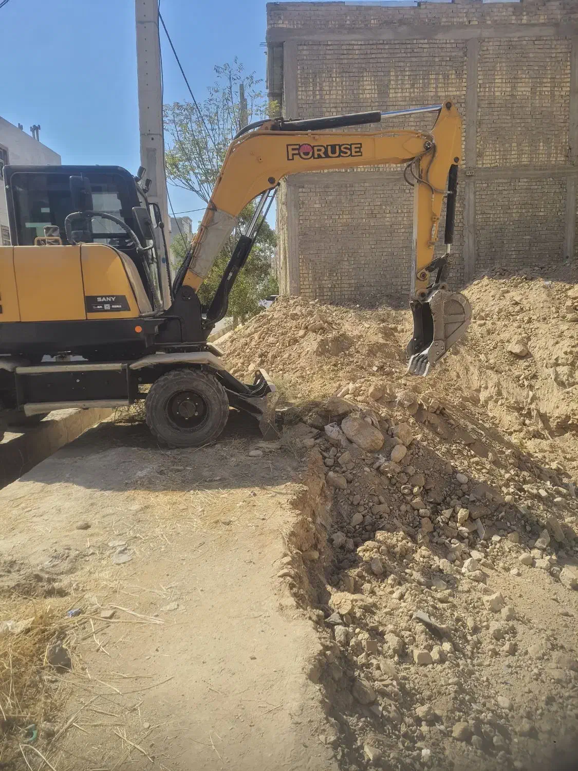 اجاره بابکت. مینی بیل .حمل ناخاله|خدمات حمل و نقل|شیراز, ارم|دیوار