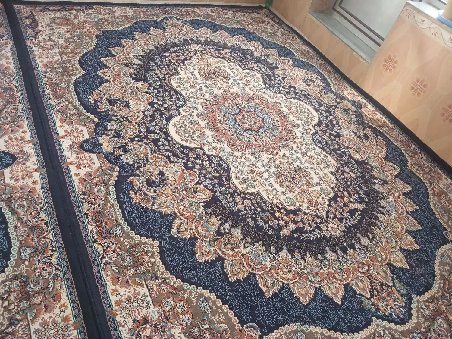 فرش۹متری یک جفت|فرش|مرند, |دیوار