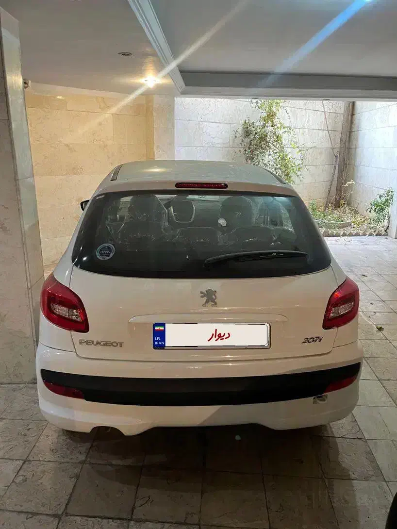 ۲۰۷ در حد با لاستیک خارجی و بیمه بدنه|خودرو سواری و وانت|قم, صفاشهر|دیوار