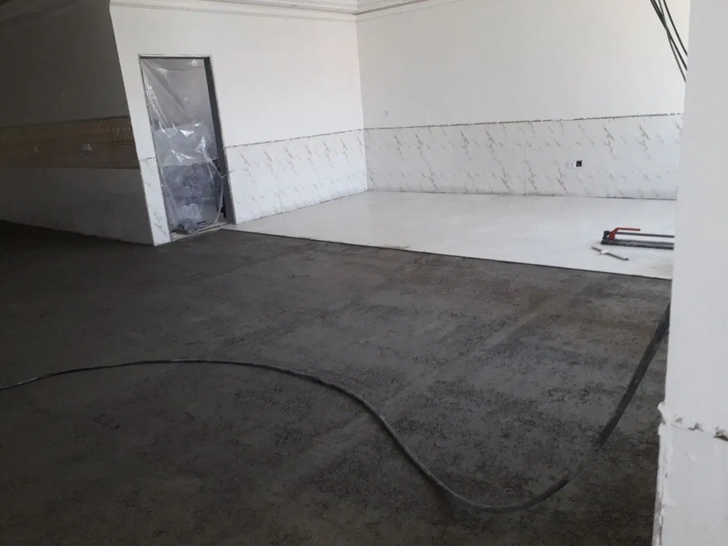 سرامیک /سرامیک کار /کاشی/کاشی کار/کف ساختمان|خدمات پیشه و مهارت|کرمانشاه, |دیوار